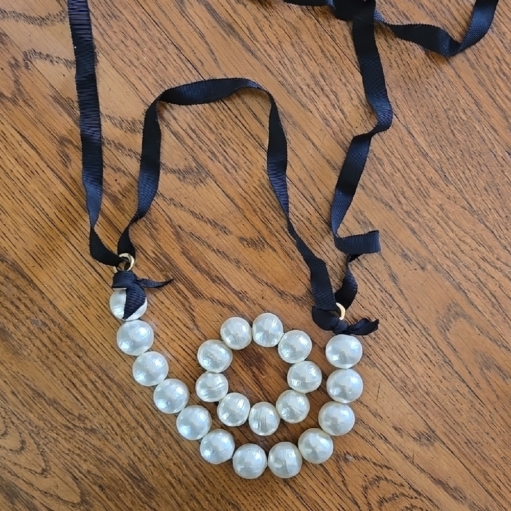 Amanda Pearl Decoupage Bead Ribbon Necklace with matching bracelet
